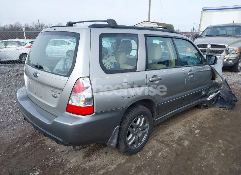 Photo 4 of 2007 Subaru Forester 2.5X LL BEAN (VIN JF1SG676X78745289)