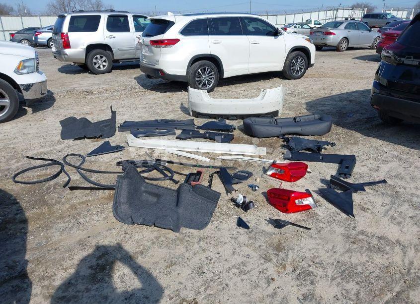 Photo 12 of 2019 Subaru Wrx LIMITED (VIN JF1VA1J6XK9800126)