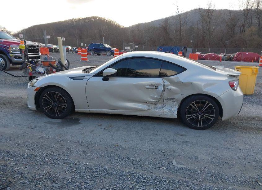 Photo 14 of 2013 Subaru Brz LIMITED (VIN JF1ZCAC10D2602082)