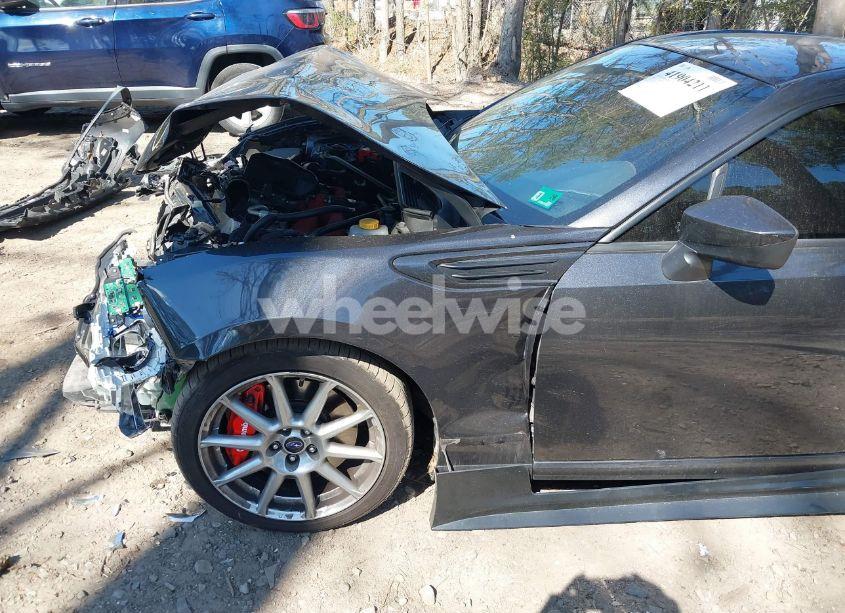 Photo 17 of 2018 Subaru Brz LIMITED (VIN JF1ZCAC10J9603543)