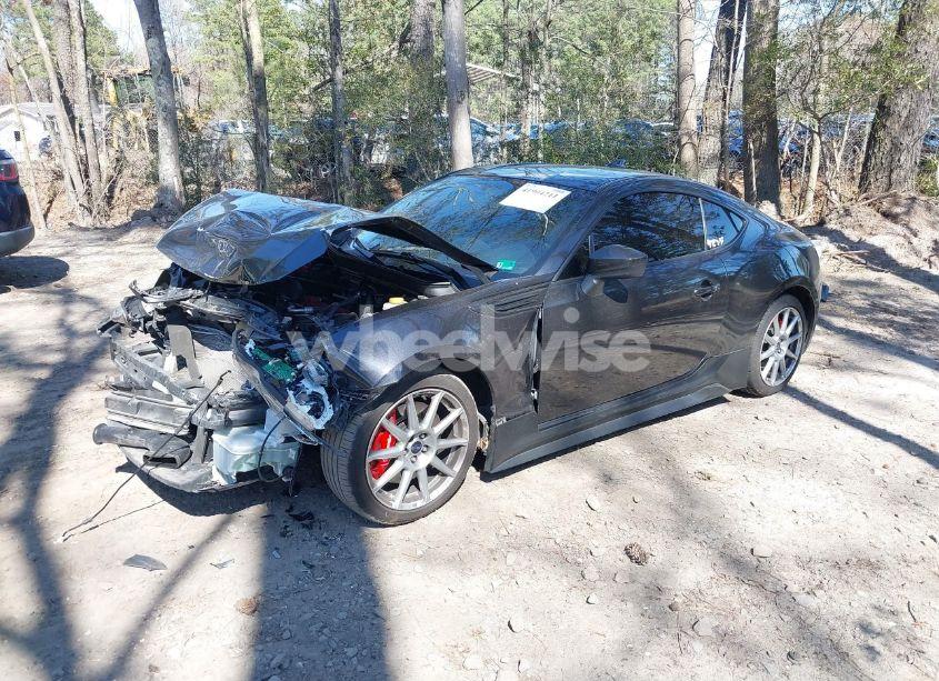 Photo 2 of 2018 Subaru Brz LIMITED (VIN JF1ZCAC10J9603543)