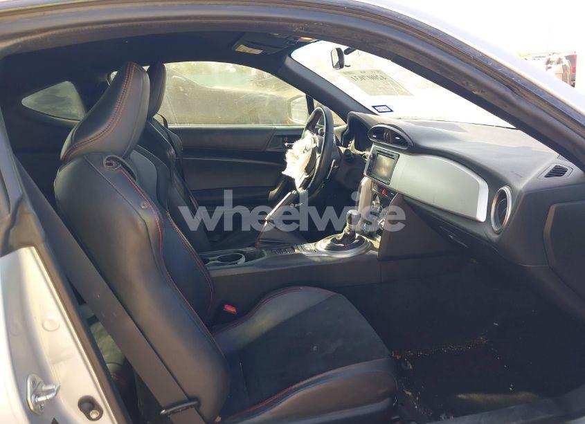 Photo 5 of 2013 Subaru Brz LIMITED (VIN JF1ZCAC11D2609963)