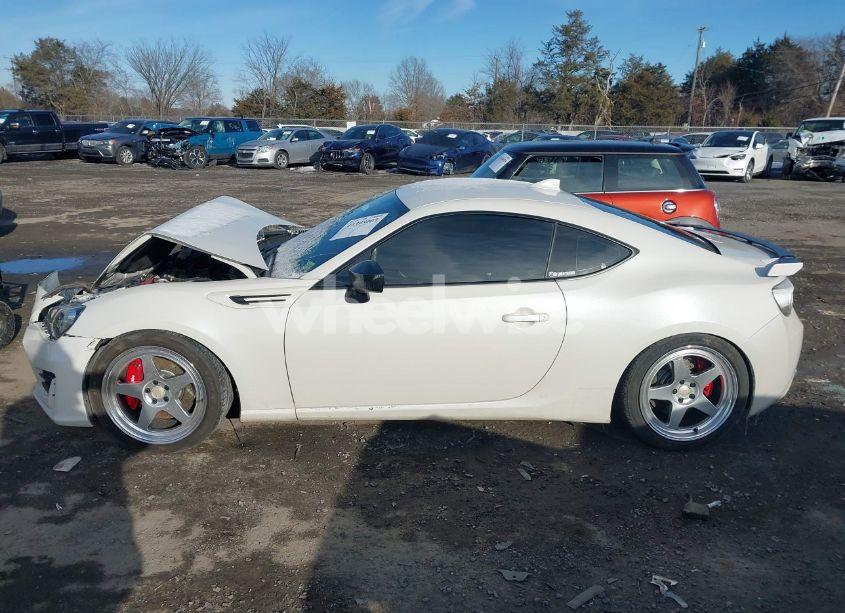 Photo 14 of 2018 Subaru Brz LIMITED (VIN JF1ZCAC12J9603527)