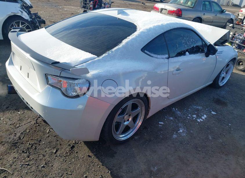 Photo 4 of 2018 Subaru Brz LIMITED (VIN JF1ZCAC12J9603527)