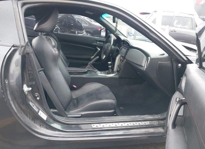 Photo 5 of 2015 Subaru Brz LIMITED (VIN JF1ZCAC13F9603589)