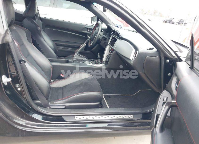 Photo 5 of 2014 Subaru Brz LIMITED (VIN JF1ZCAC14E9600733)