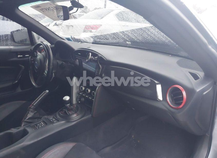 Photo 5 of 2017 Subaru Brz LIMITED (VIN JF1ZCAC14H8603478)