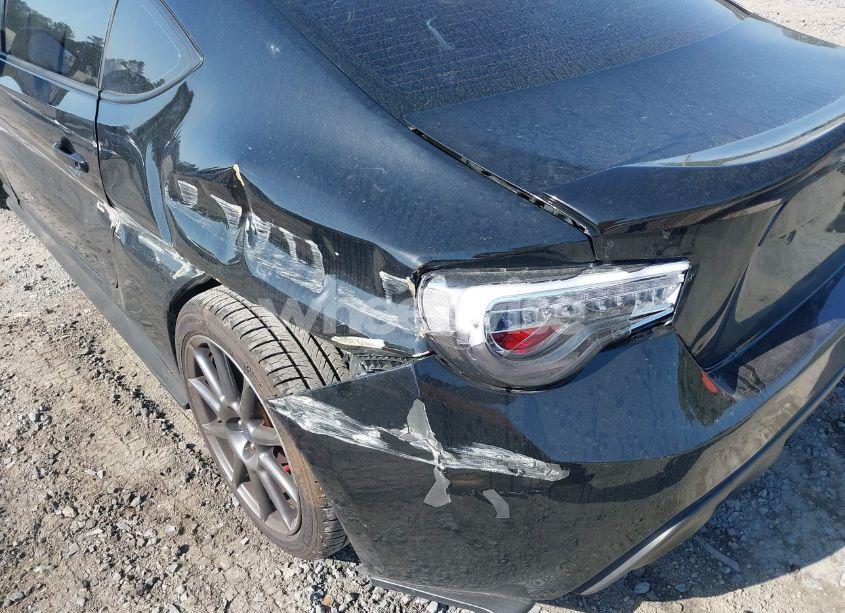 Photo 6 of 2020 Subaru Brz LIMITED (VIN JF1ZCAC14L9700344)