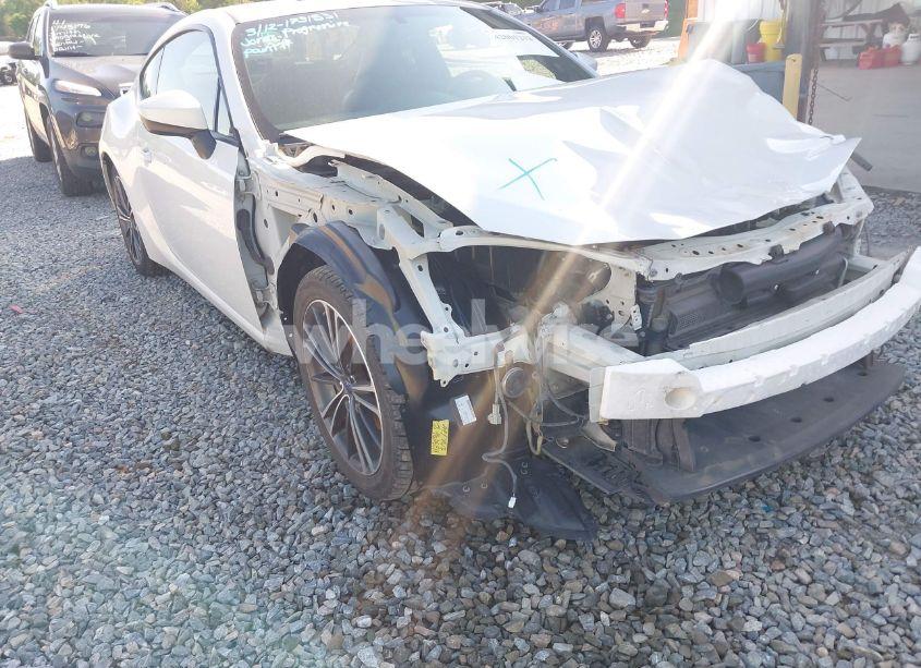 Photo 18 of 2015 Subaru Brz LIMITED (VIN JF1ZCAC16F9603599)