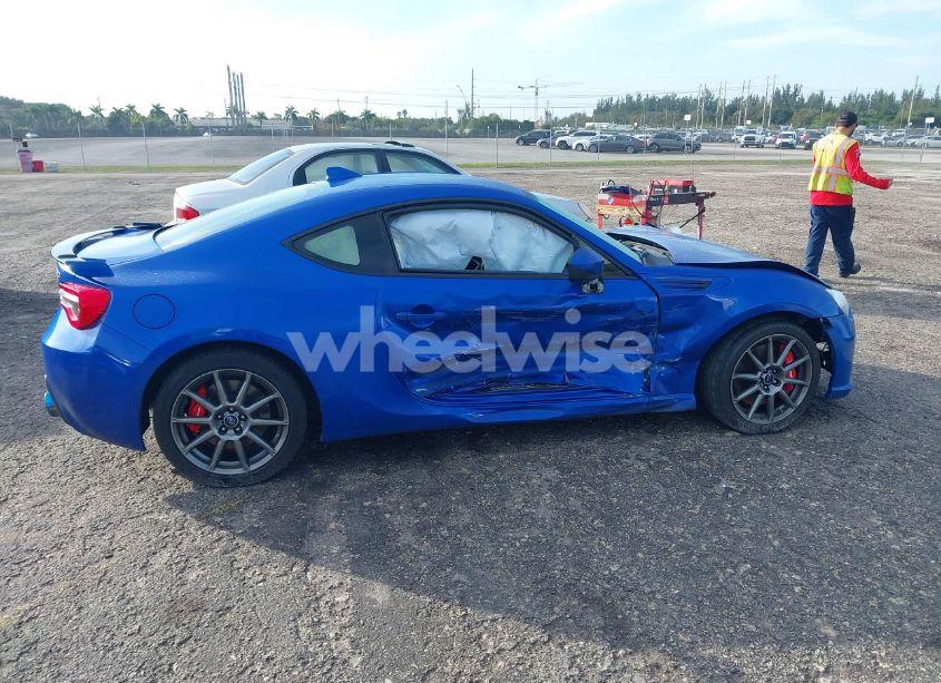 Photo 6 of 2017 Subaru Brz LIMITED (VIN JF1ZCAC16H9606067)