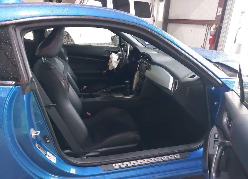 Photo 5 of 2013 Subaru Brz LIMITED (VIN JF1ZCAC17D1610282)