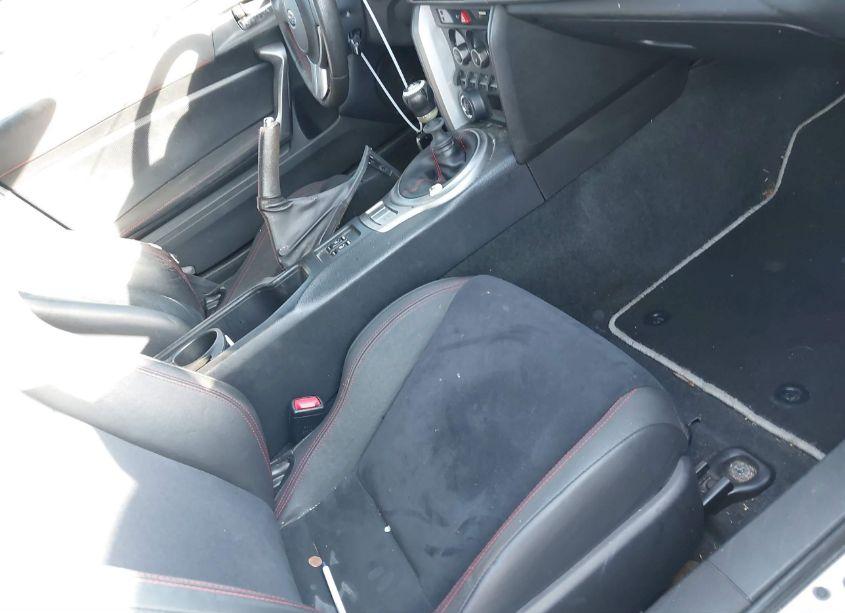 Photo 5 of 2015 Subaru Brz LIMITED (VIN JF1ZCAC18F9607556)