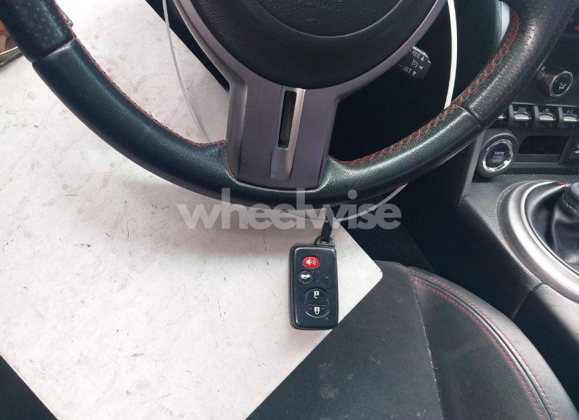 Photo 11 of 2013 Subaru Brz LIMITED (VIN JF1ZCAC19D1609294)