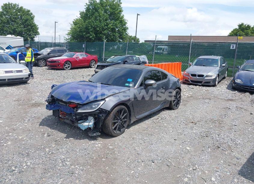Photo 2 of 2022 Subaru Brz LIMITED (VIN JF1ZDBE12N9701883)