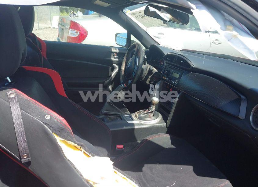 Photo 5 of 2013 Scion Fr-s (VIN JF1ZNAA14D2700898)