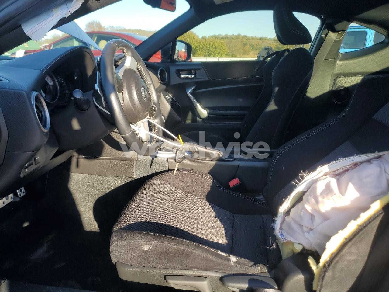 Photo 7 of 2017 TOYOTA 86 BASE (VIN JF1ZNAA16H8710741)