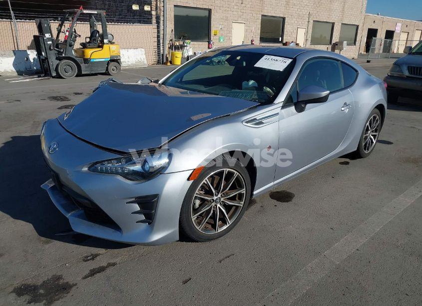 Photo 2 of 2019 Toyota 86 (VIN JF1ZNAA18K9703100)