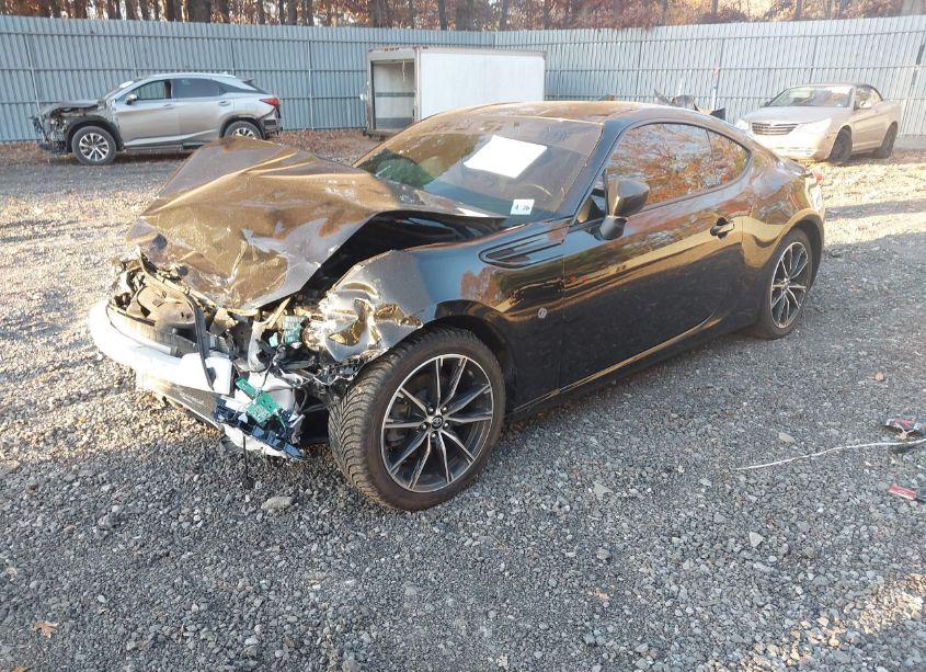 Photo 2 of 2020 Toyota 86 (VIN JF1ZNAA1XL8753908)