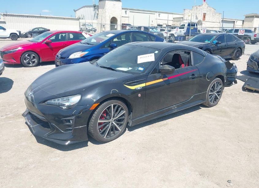 Photo 2 of 2019 Toyota 86 TRD SE (VIN JF1ZNAE14K9701595)