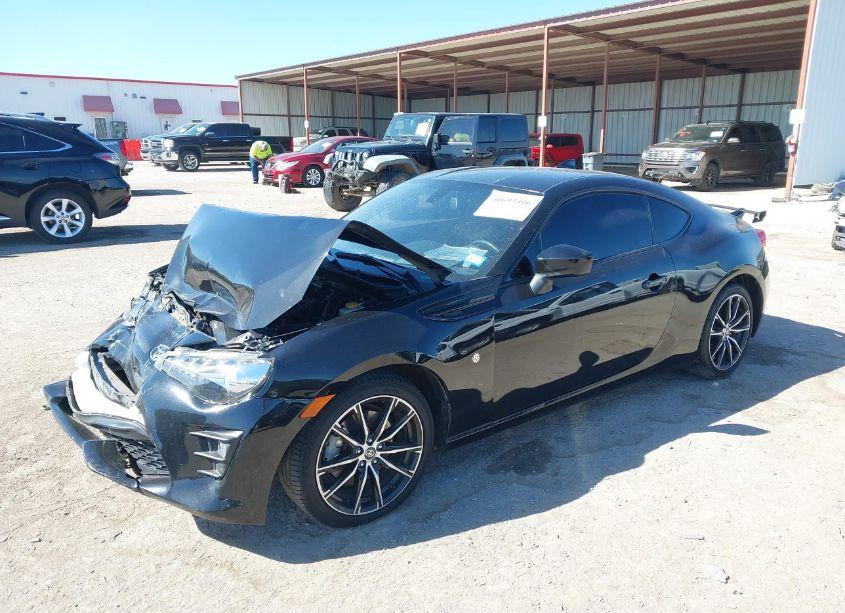 Photo 2 of 2020 Toyota 86 GT (VIN JF1ZNAE15L8753499)