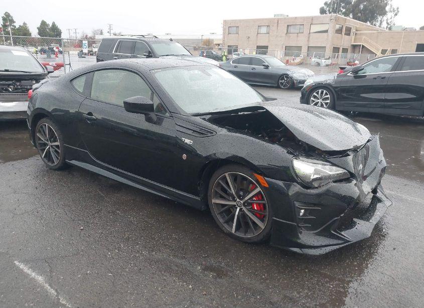 2019 Toyota 86 TRD SE (VIN JF1ZNAE1XK9702928) main photo