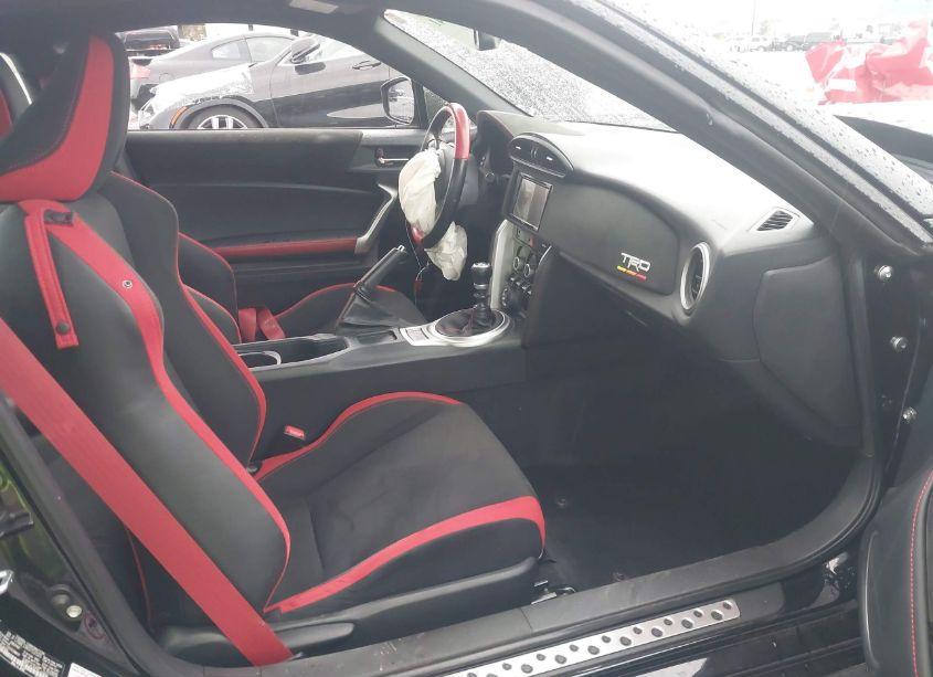 Photo 5 of 2019 Toyota 86 TRD SE (VIN JF1ZNAE1XK9702928)