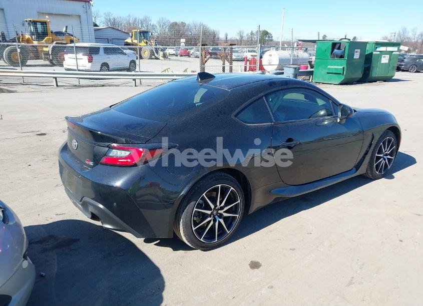 Photo 4 of 2024 Toyota Gr86 (VIN JF1ZNBB17R8757475)