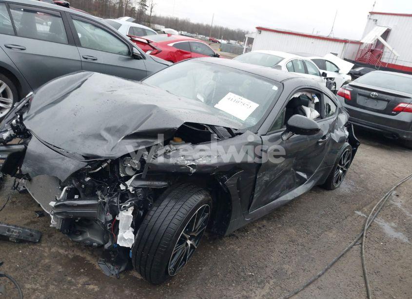 Photo 2 of 2024 Toyota Gr86 (VIN JF1ZNBB18R8759090)