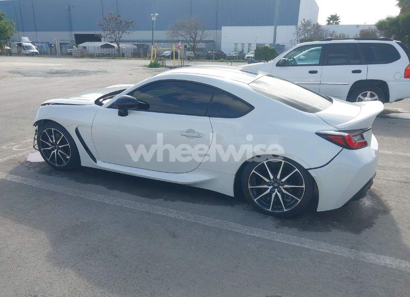 Photo 3 of 2023 Toyota Gr86 (VIN JF1ZNBB1XP9757493)