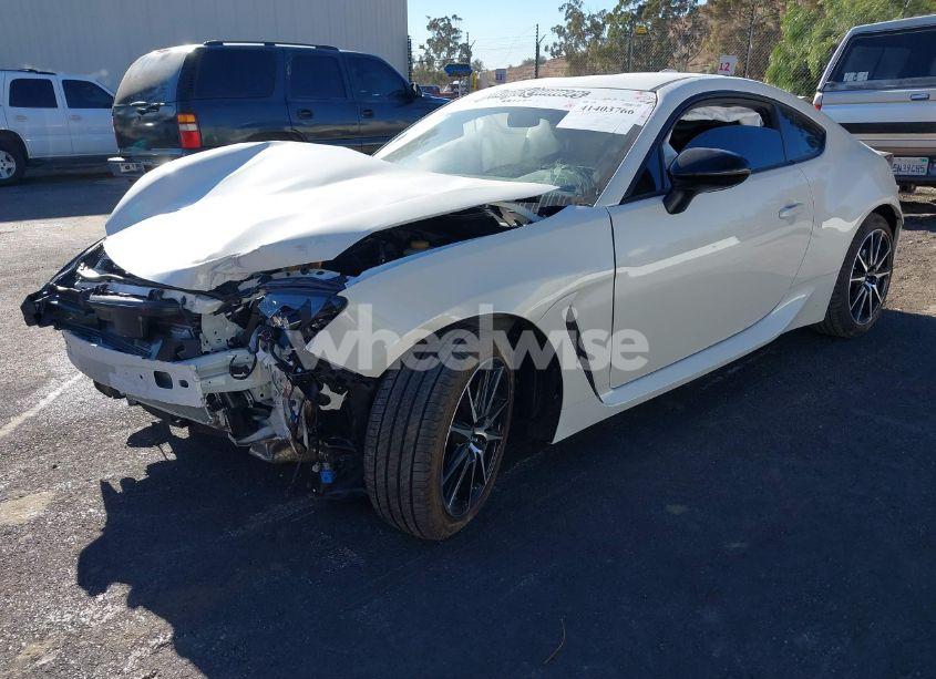 Photo 2 of 2024 Toyota Gr86 (VIN JF1ZNBB1XR8757244)