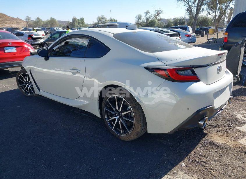 Photo 3 of 2024 Toyota Gr86 (VIN JF1ZNBB1XR8757244)