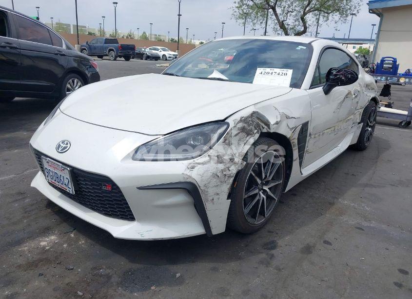 Photo 2 of 2023 Toyota Gr86 (VIN JF1ZNBC13P8760174)