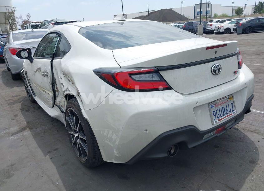 Photo 3 of 2023 Toyota Gr86 (VIN JF1ZNBC13P8760174)