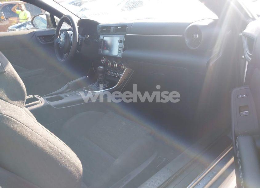 Photo 5 of 2023 Toyota Gr86 (VIN JF1ZNBC16P8756992)