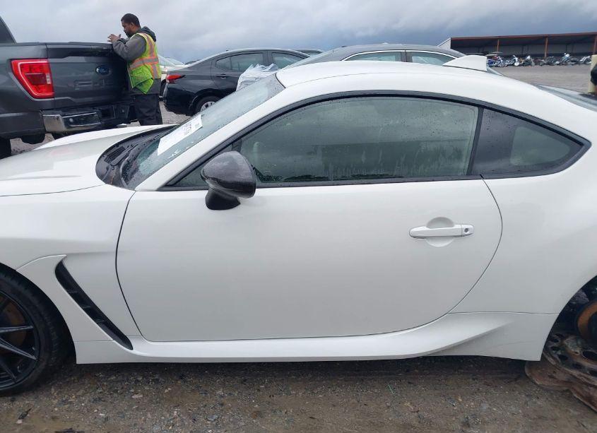 Photo 15 of 2024 Toyota Gr86 PREMIUM (VIN JF1ZNBE10R9753452)