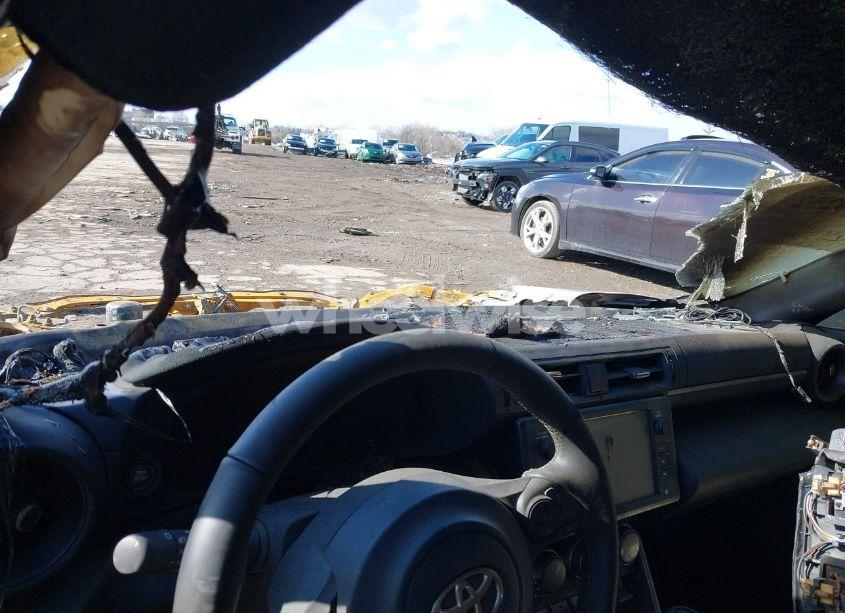 Photo 13 of 2023 Toyota Gr86 PREMIUM (VIN JF1ZNBE12P9754292)