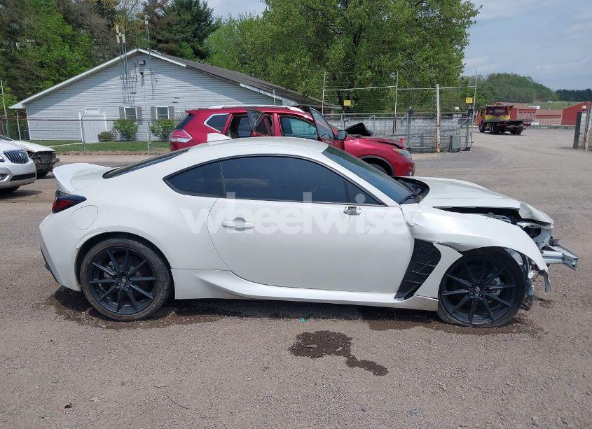 Photo 14 of 2023 Toyota Gr86 PREMIUM (VIN JF1ZNBE12P9756981)