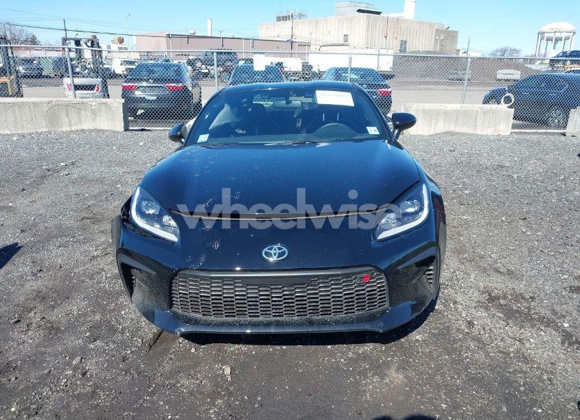 Photo 11 of 2025 Toyota Gr86 PREMIUM (VIN JF1ZNBE12S9751742)