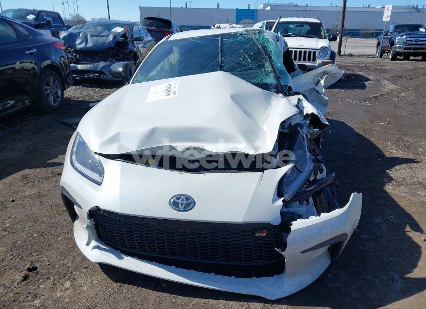 Photo 10 of 2025 Toyota Gr86 PREMIUM (VIN JF1ZNBE12S9752602)