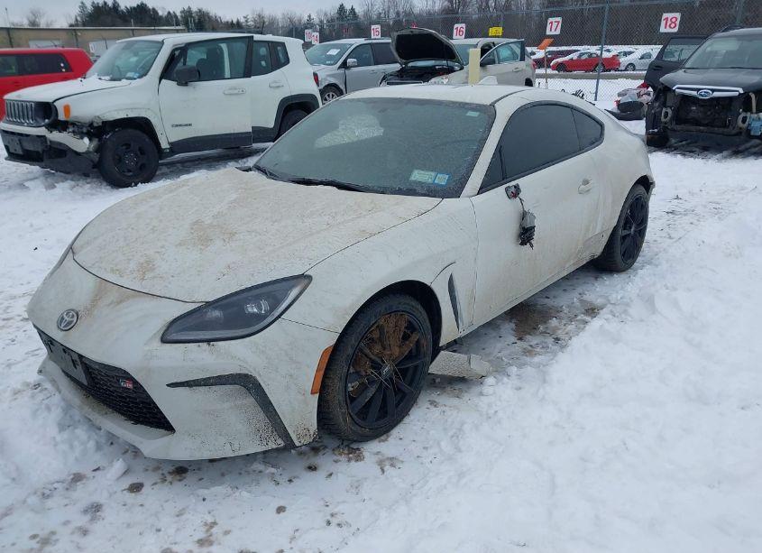 Photo 2 of 2024 Toyota Gr86 PREMIUM (VIN JF1ZNBE14R8753136)