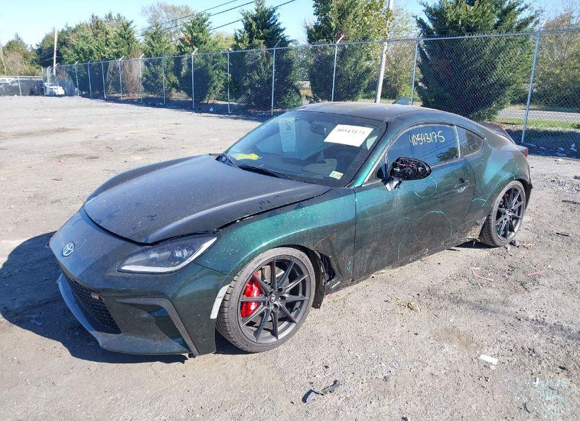 Photo 2 of 2024 Toyota Gr86 PREMIUM (VIN JF1ZNBE15R9758677)