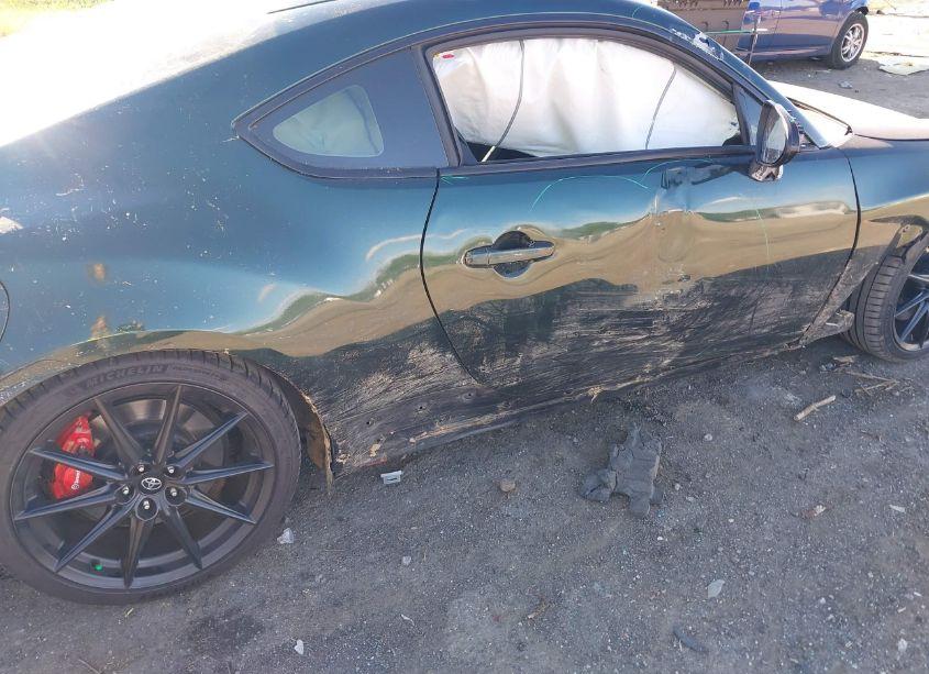 Photo 6 of 2024 Toyota Gr86 PREMIUM (VIN JF1ZNBE15R9758677)