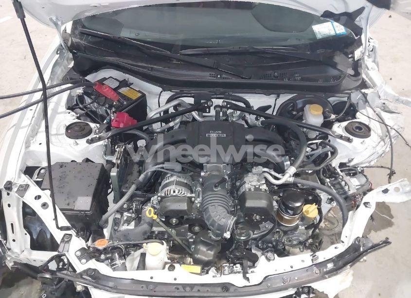 Photo 10 of 2024 Toyota Gr86 PREMIUM (VIN JF1ZNBE16R8757964)