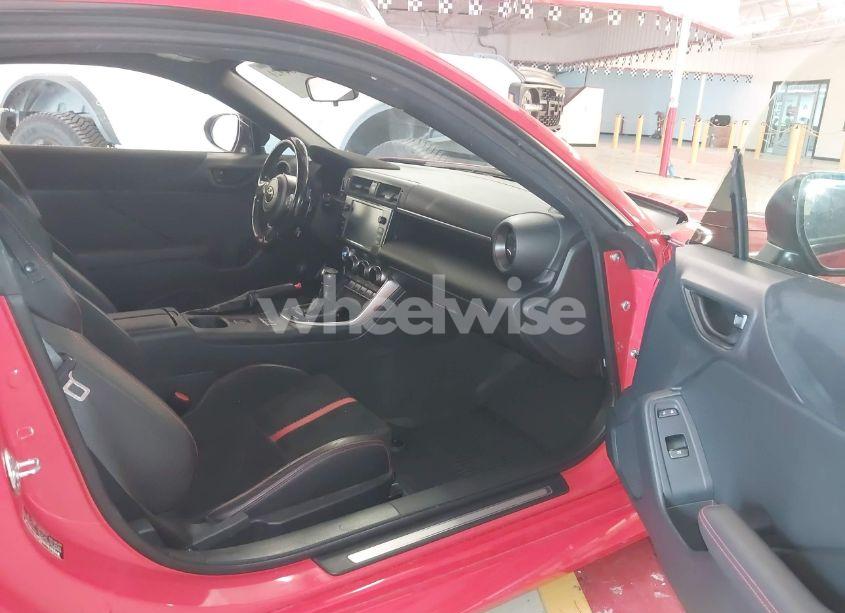 Photo 5 of 2022 Toyota Gr86 PREMIUM (VIN JF1ZNBF16N8754622)