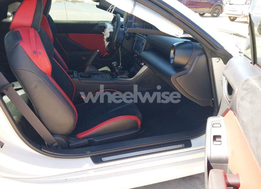 Photo 5 of 2024 Toyota Gr86 TRUENO EDITION (VIN JF1ZNBM19R8750279)