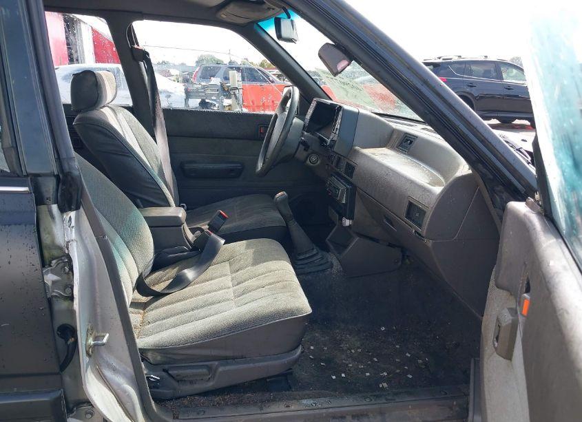 Photo 5 of 1992 Subaru Loyale (VIN JF2AN52B1ND409949)