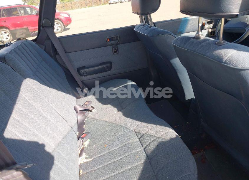 Photo 8 of 1990 Subaru Loyale (VIN JF2AN52B8LF412798)