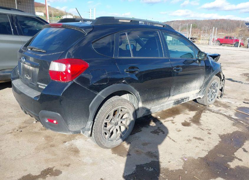 Photo 4 of 2017 Subaru Crosstrek 2.0I PREMIUM (VIN JF2GPABC4H8207884)