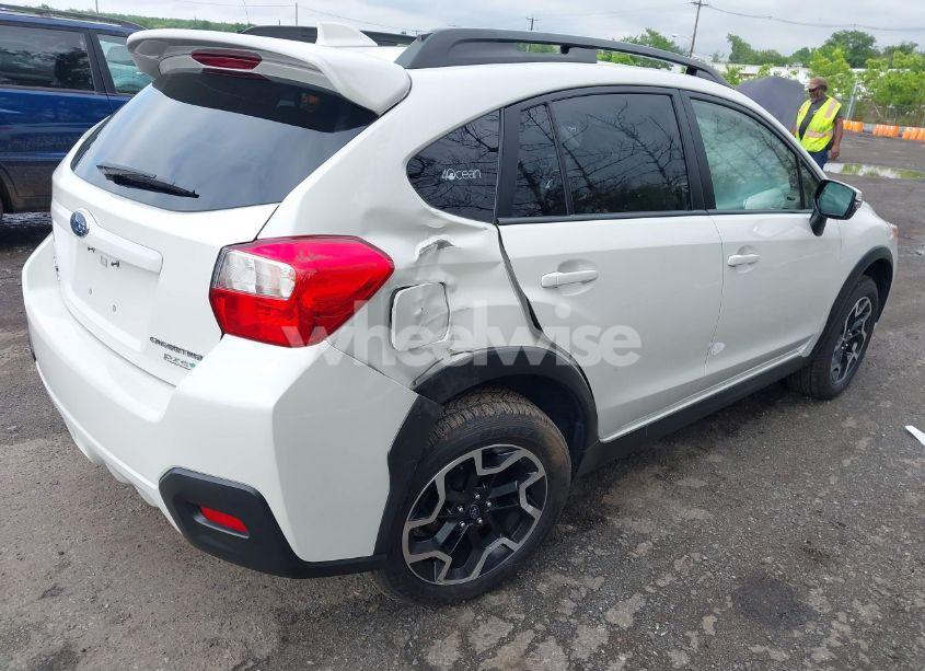 Photo 4 of 2016 Subaru Crosstrek 2.0I LIMITED (VIN JF2GPAKC3GH337508)