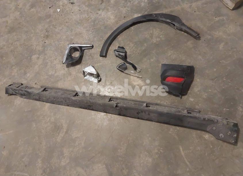 Photo 12 of 2017 Subaru Crosstrek 2.0I LIMITED (VIN JF2GPANC2H8209435)